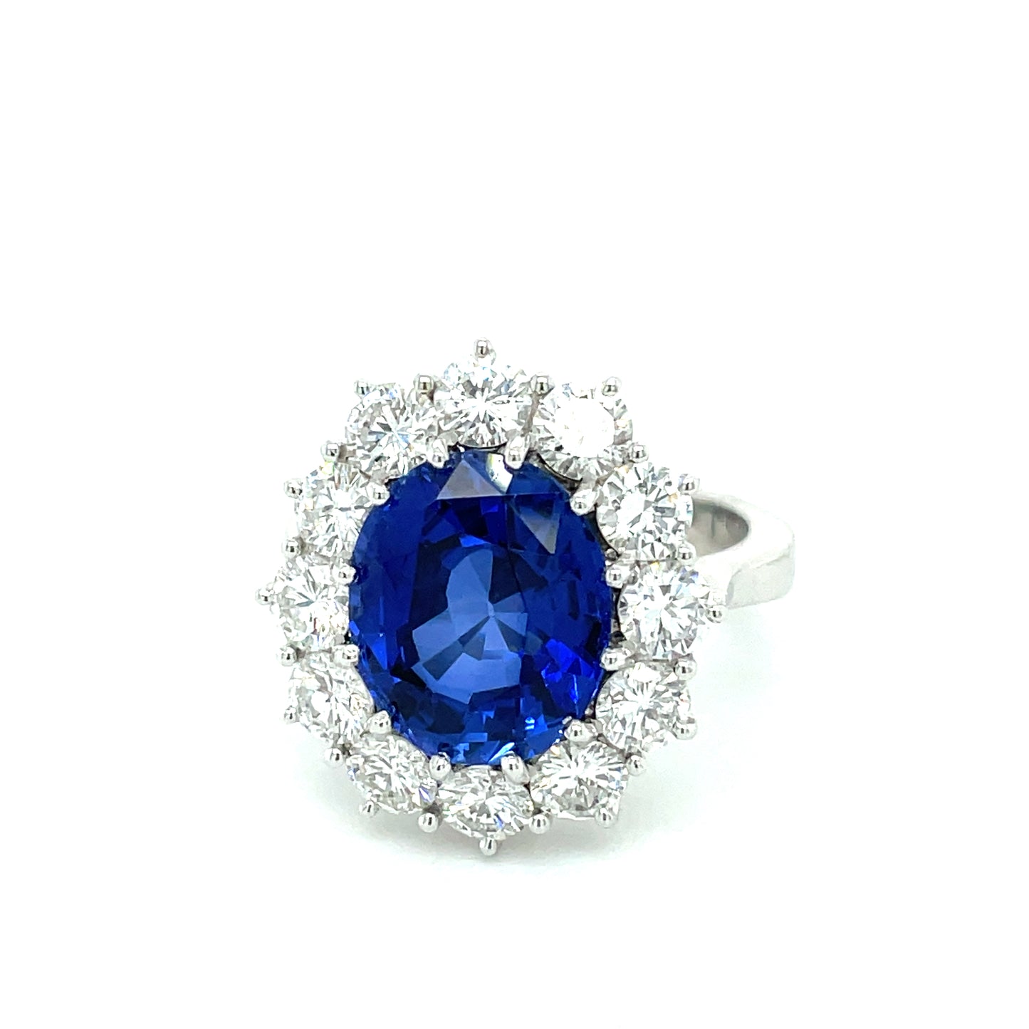 Weißgold Ring mit Brillanten und Saphir
