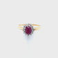 Ring aus Gelbgold mit Brillanten und Rubin