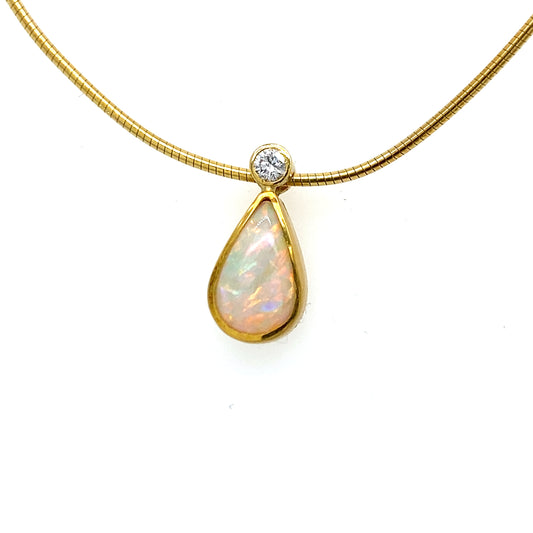 Gelbgold Kette mit Brillant und Opal