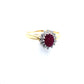 Ring aus Gelbgold mit Brillanten und Rubin